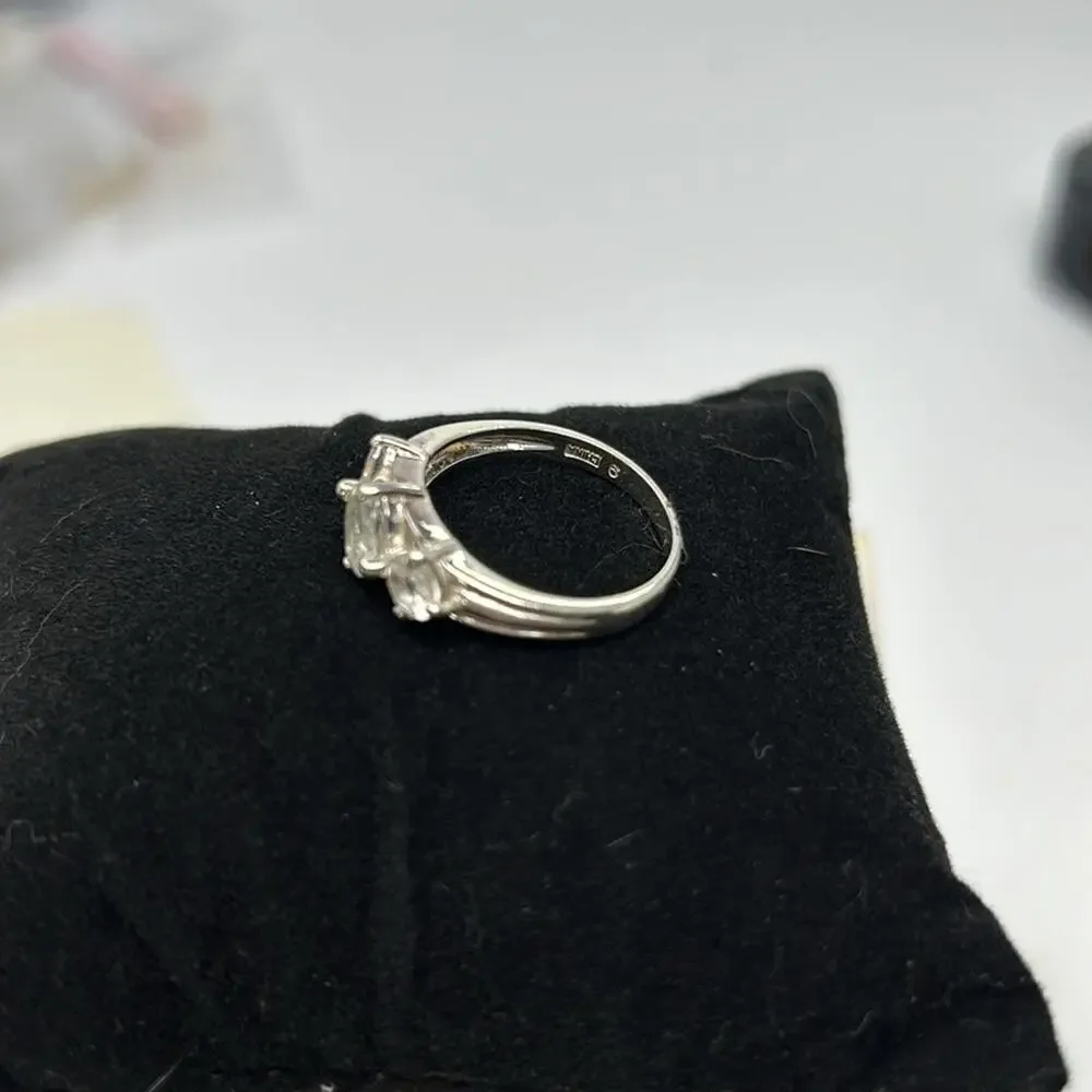 Vintage 925 3 Clear Stone Women's Ring Size 9
